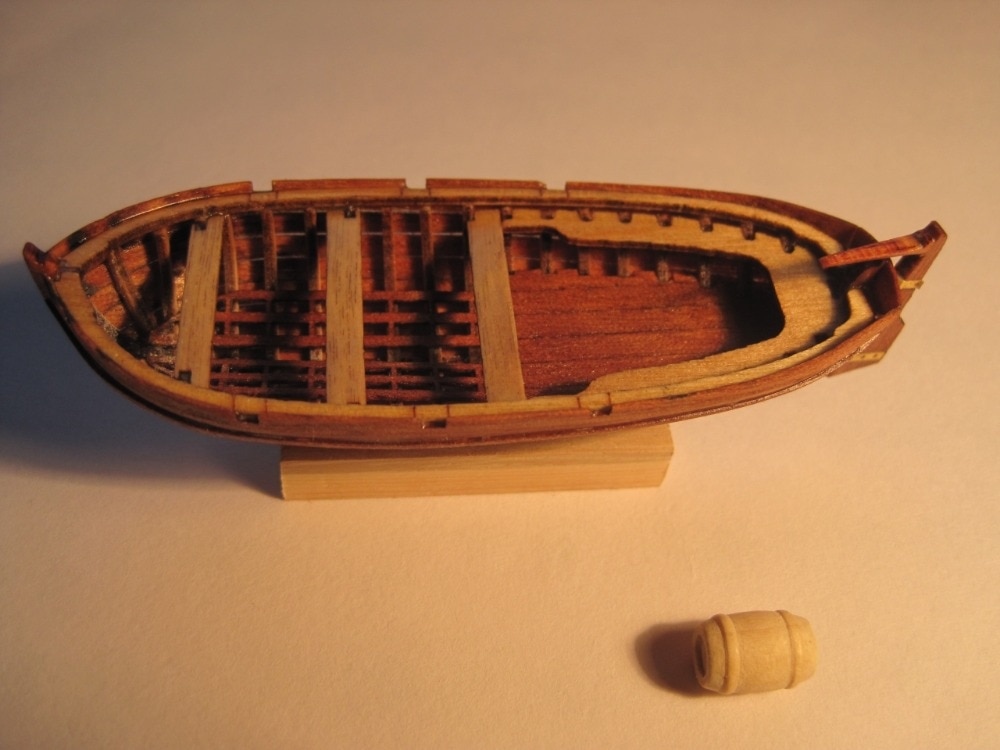 Love model   scale 1/75 hi-q wooden lifeboat ..